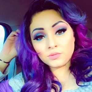 Meet your Posher, Cristal